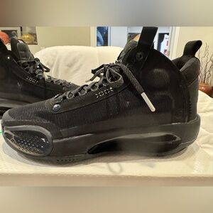 Air Jordan XXXIV (GS) Black Cat